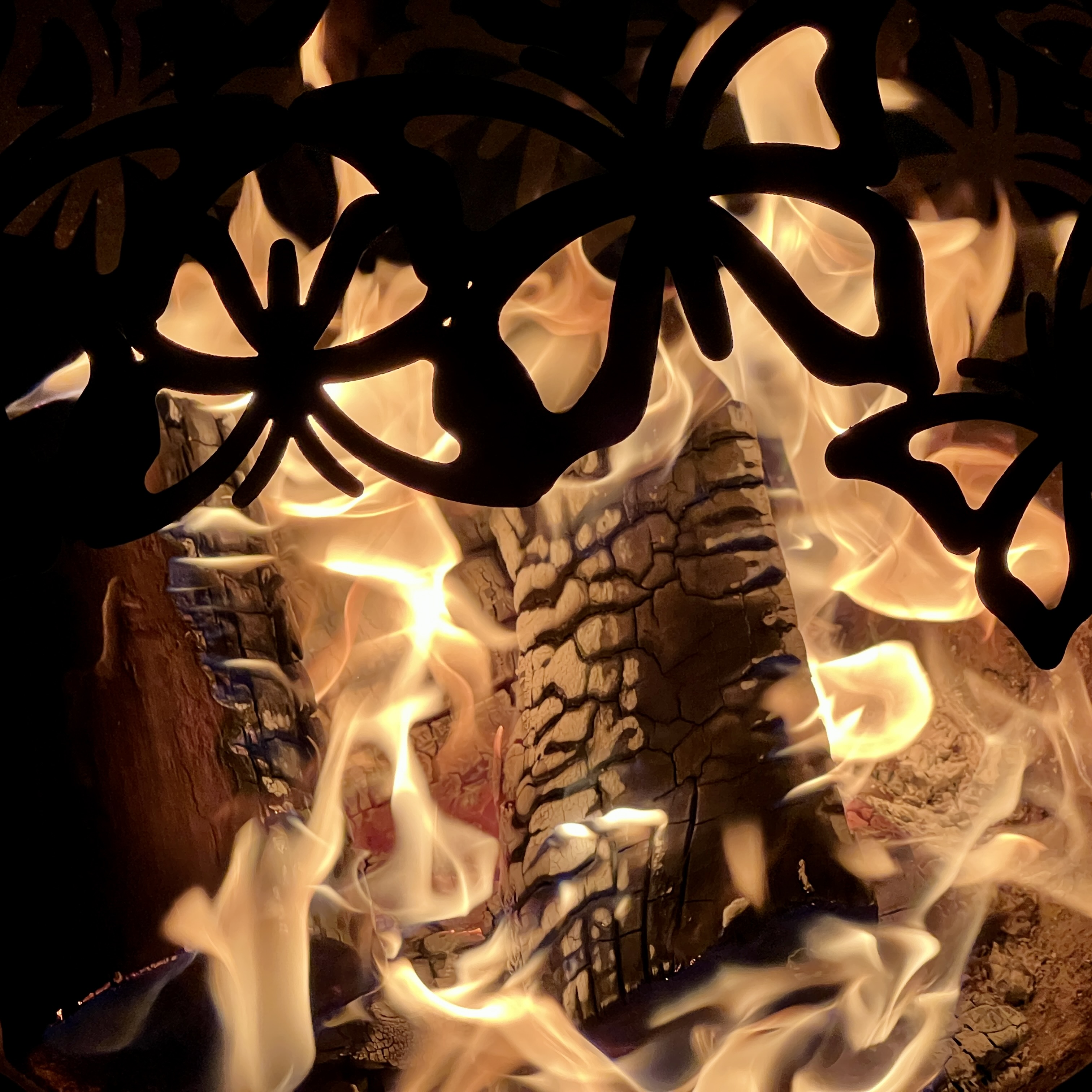 How to keep warm in the heating season – on a low income