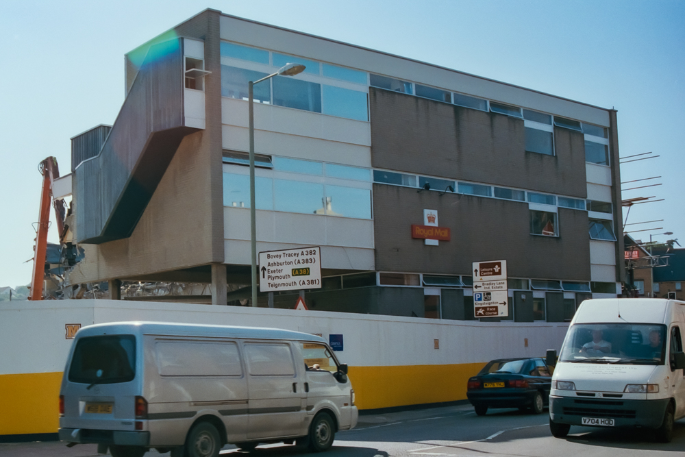 Newton Abbot in Old Pictures No.6: Demolition of the Royal Mail Sorting Office,&nbsp;2005